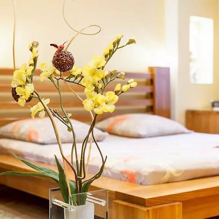 Apartment On Soborniy 177 Zaporizhia Ngoại thất bức ảnh