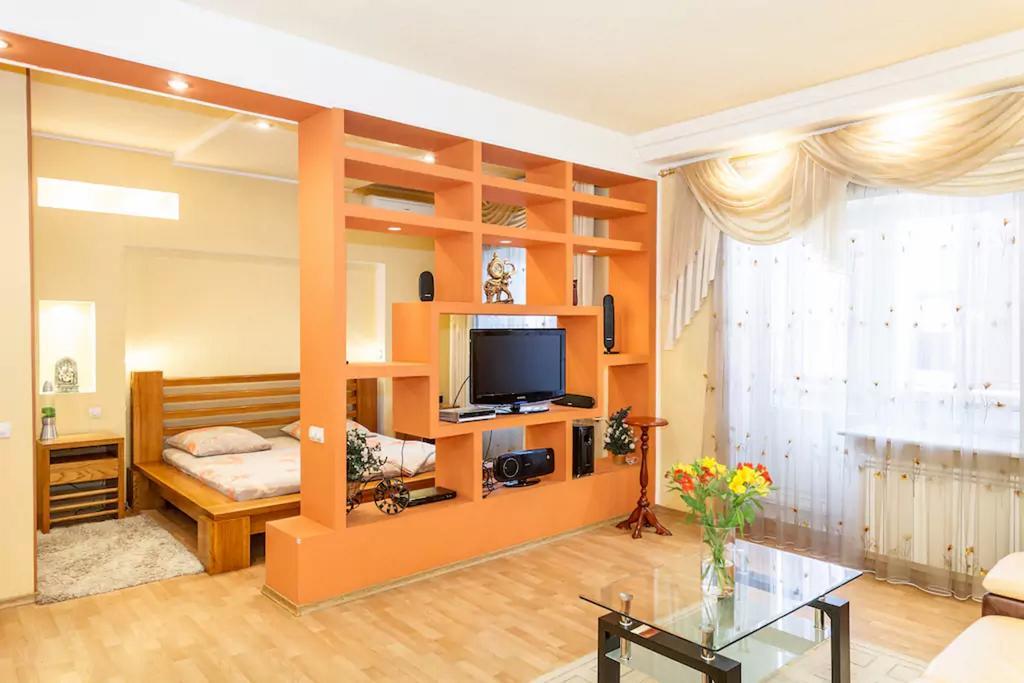 Apartment On Soborniy 177 Zaporizhia Ngoại thất bức ảnh
